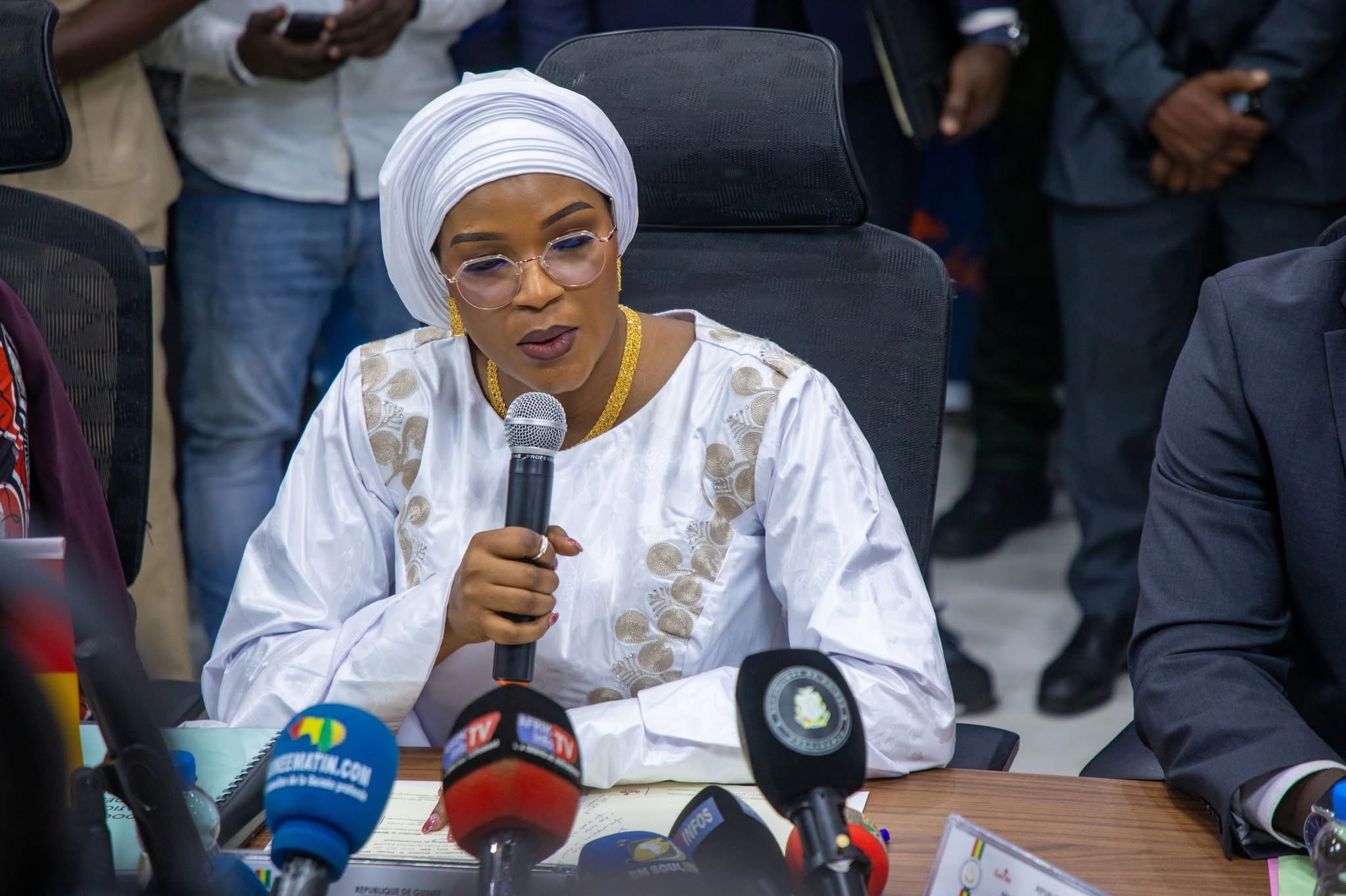 Conakry :Dre Diaka Sidibé installé a la tête du Ministère de l ...